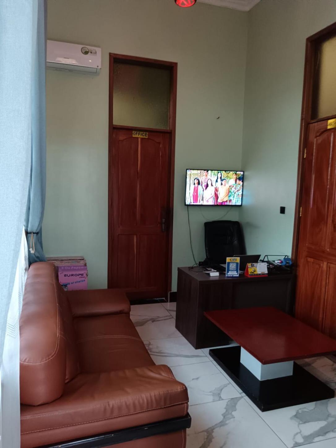 Hba Lodge Kahama Ngoại thất bức ảnh