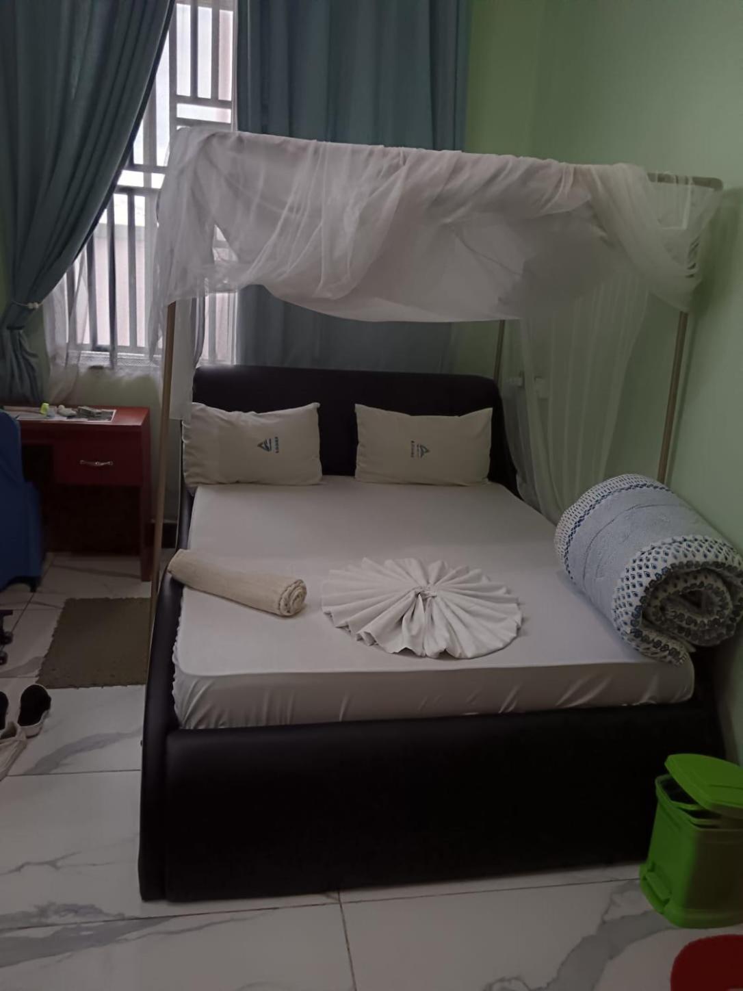 Hba Lodge Kahama Ngoại thất bức ảnh